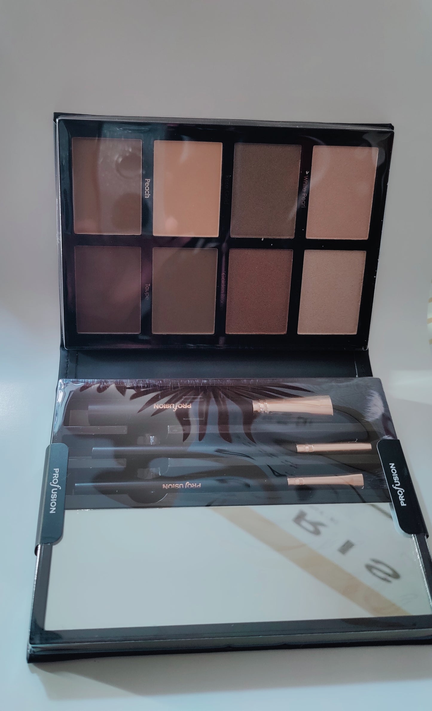 Bronzer & Highlight Palette