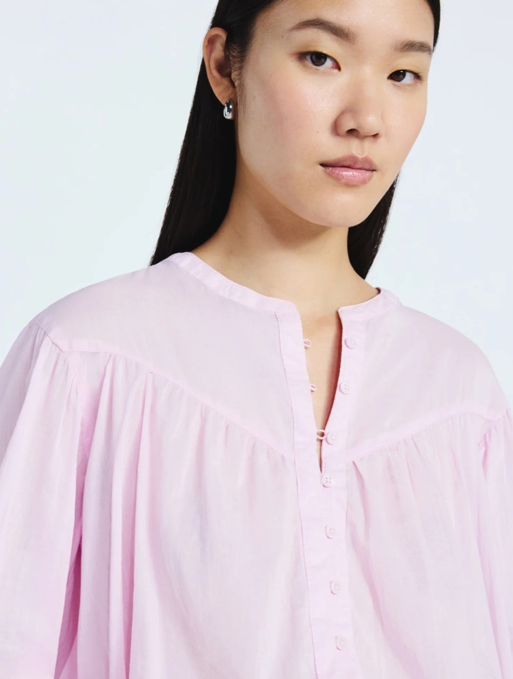 Women's Blouses / Size Large