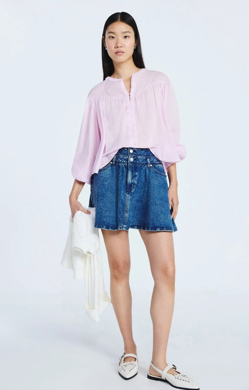 Women's Blouses / Size Large
