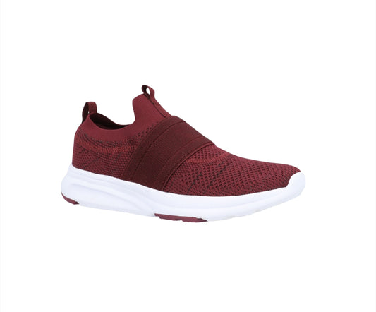Men's Sneaker Size: 10.5